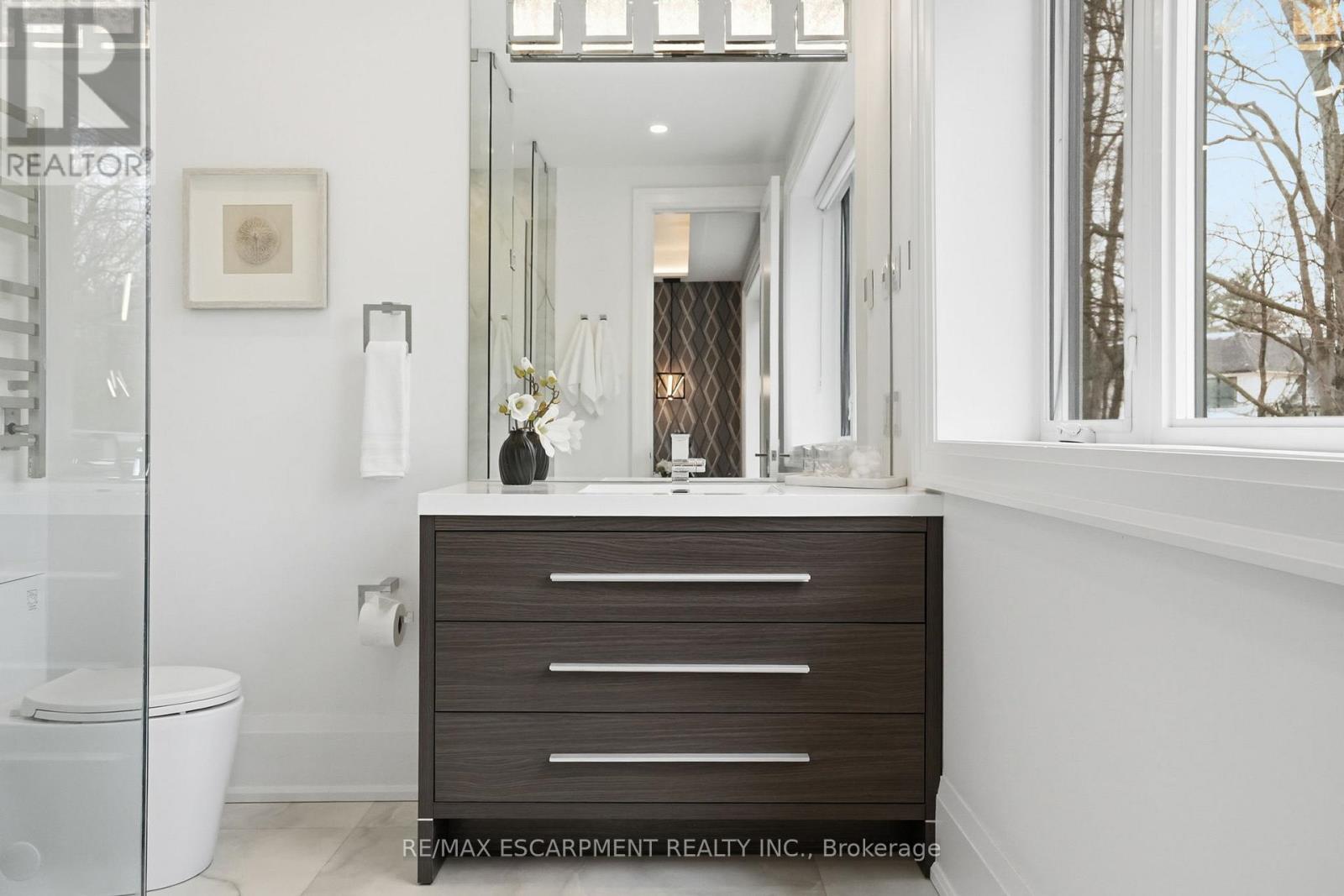 1489 Rogerswood Court, Mississauga, Ontario  L5J 1R7 - Photo 25 - W12903830