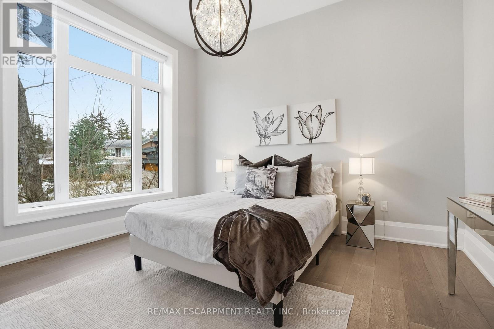 1489 Rogerswood Court, Mississauga, Ontario  L5J 1R7 - Photo 28 - W12903830