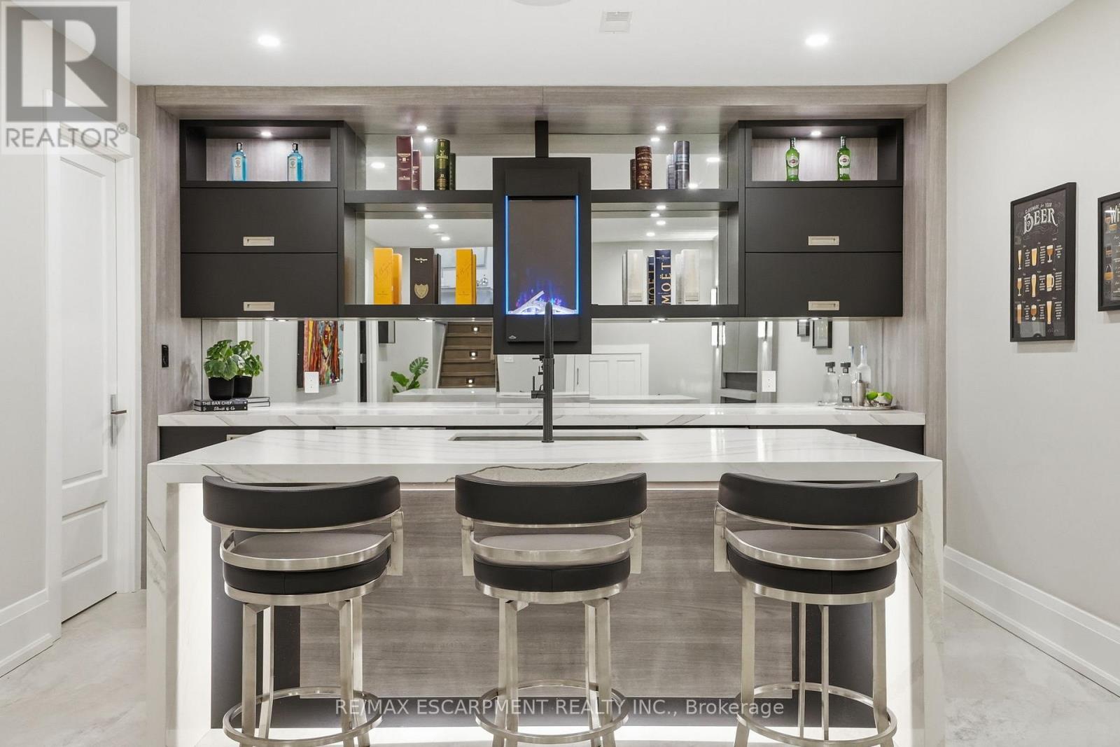 1489 Rogerswood Court, Mississauga, Ontario  L5J 1R7 - Photo 37 - W12903830