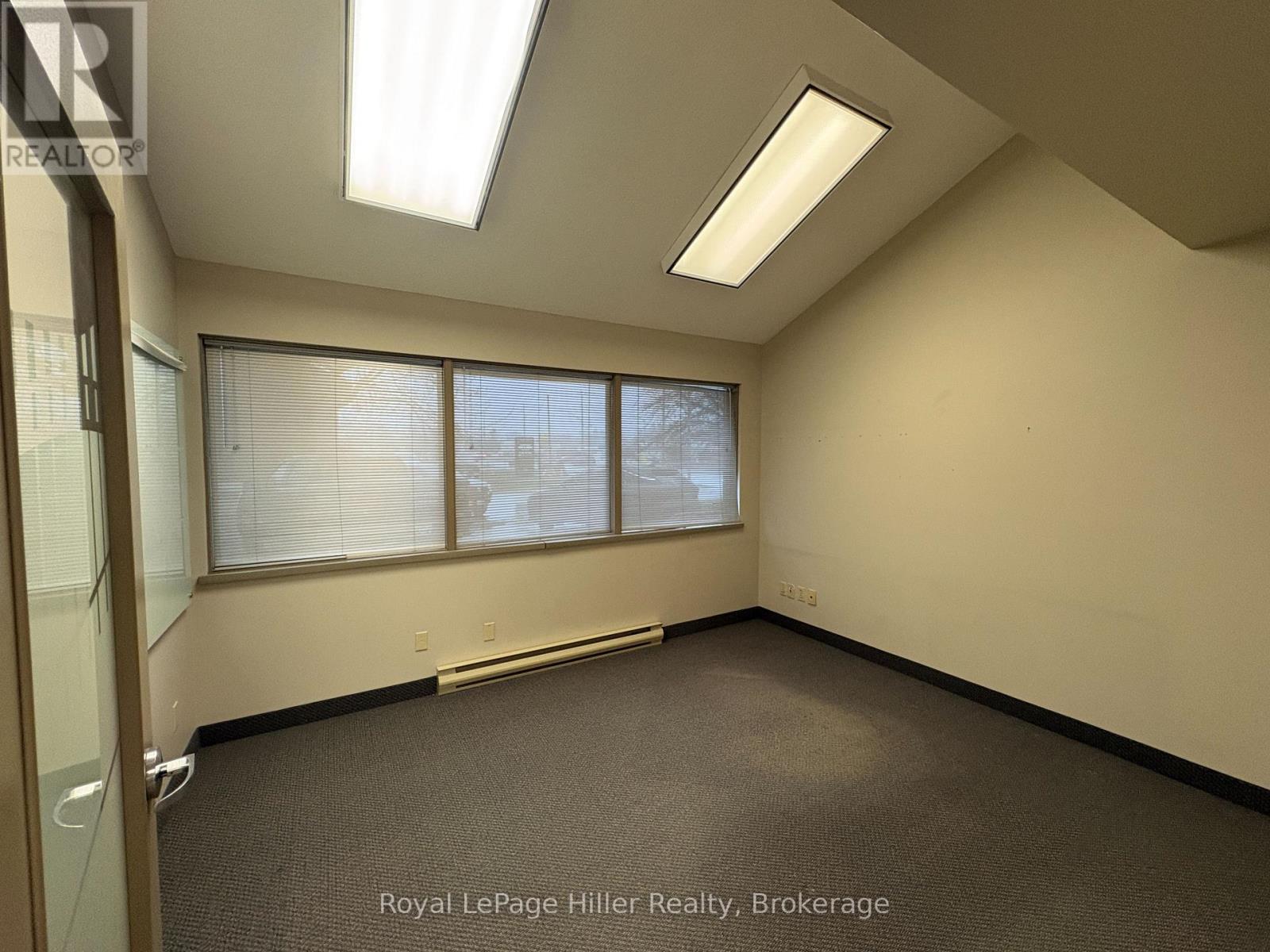 516 Huron Street, Stratford, Ontario  N5A 5T7 - Photo 23 - X12662444