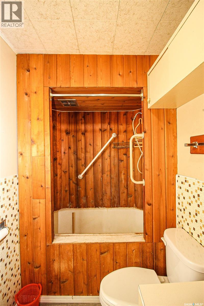 216 2nd Street E, Shaunavon, Saskatchewan  S0N 2M0 - Photo 18 - SK030944