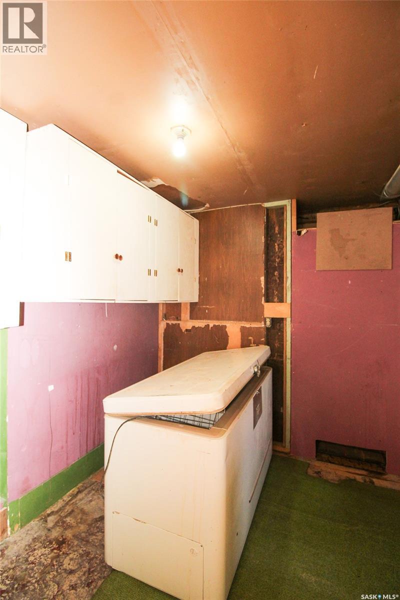 216 2nd Street E, Shaunavon, Saskatchewan  S0N 2M0 - Photo 23 - SK030944