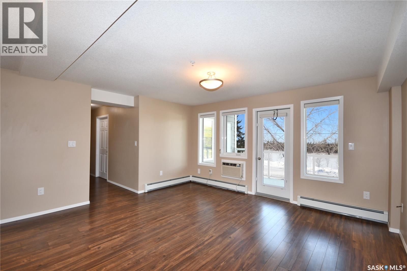 202 395 River Street E, Prince Albert, Saskatchewan  S6V 0A3 - Photo 8 - SK030934