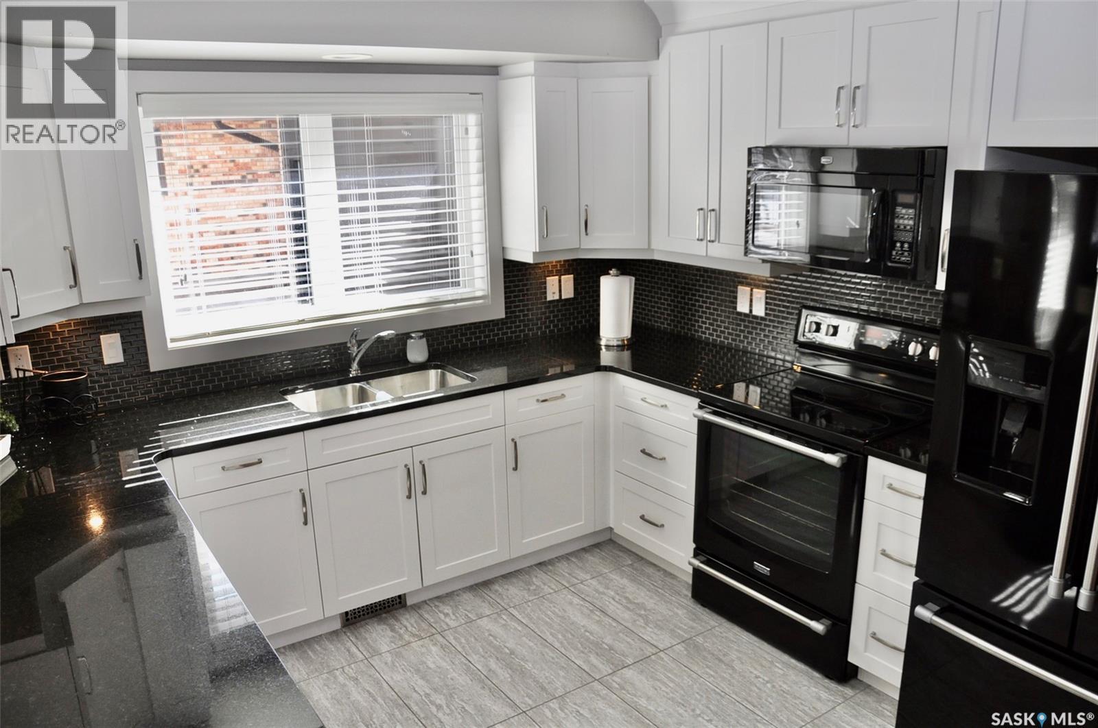 604 415 Heritage Crescent, Saskatoon, Saskatchewan  S7N 5N3 - Photo 21 - SK030923