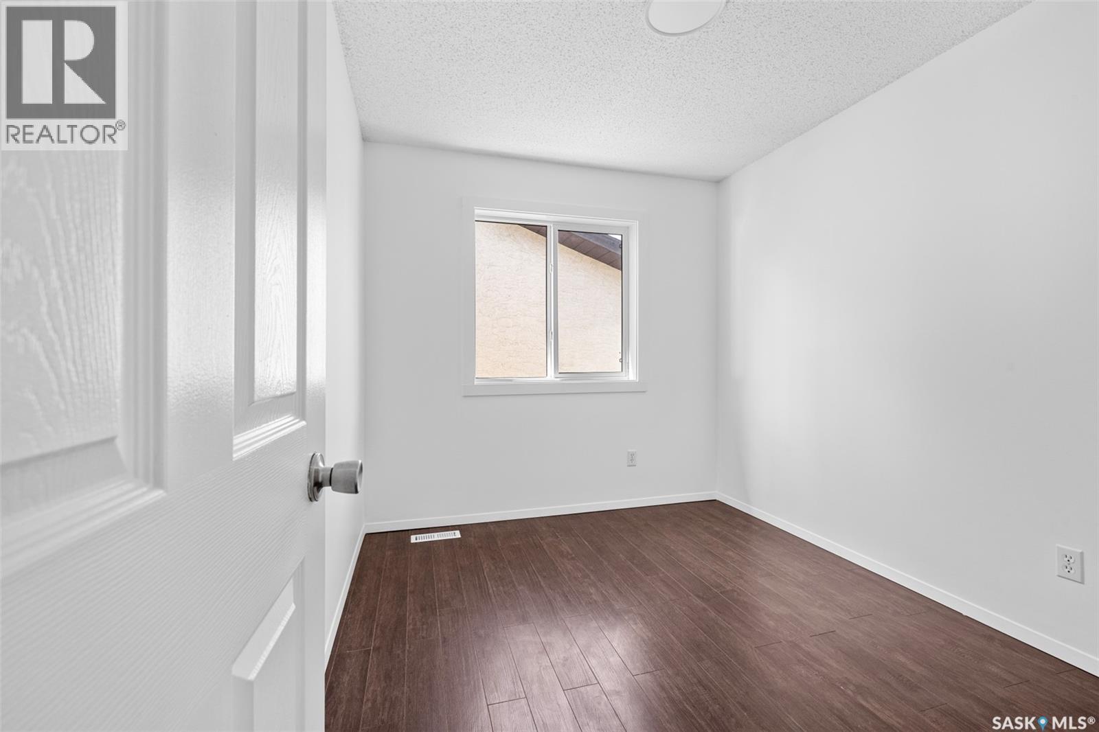 706 Bard Crescent N, Regina, Saskatchewan  S4X 2K5 - Photo 18 - SK030876