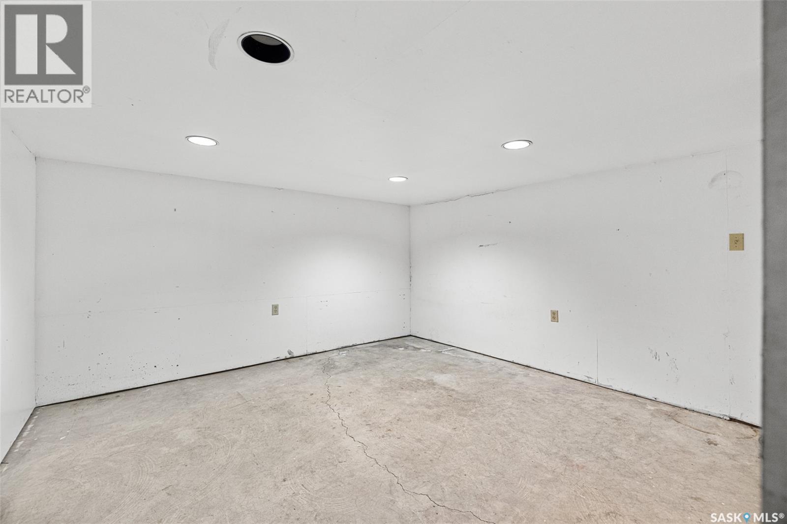 706 Bard Crescent N, Regina, Saskatchewan  S4X 2K5 - Photo 25 - SK030876