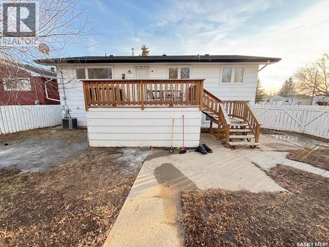 1446 Stadacona Street W, Moose Jaw, Saskatchewan  S6H 6R9 - Photo 21 - SK030874