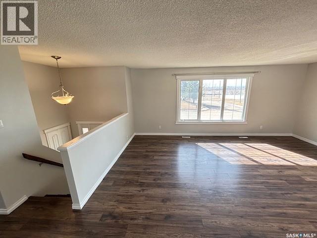 1446 Stadacona Street W, Moose Jaw, Saskatchewan  S6H 6R9 - Photo 9 - SK030874