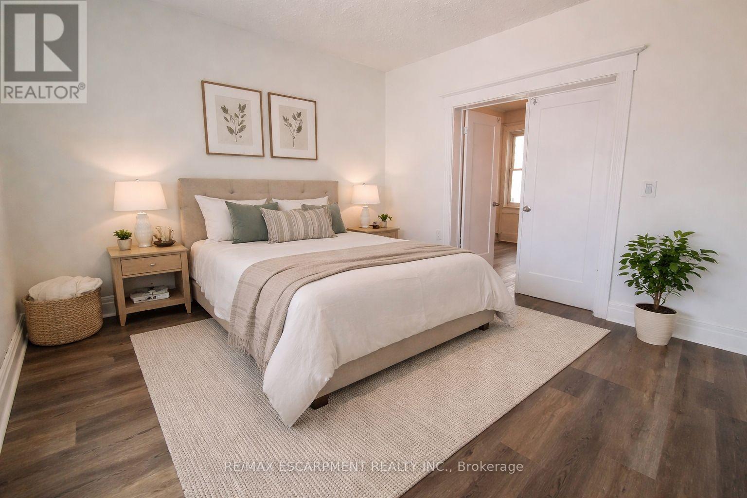 1 - 198 Sherman Avenue N, Hamilton (Stipley), Ontario  L8L 6M9 - Photo 2 - X12903716