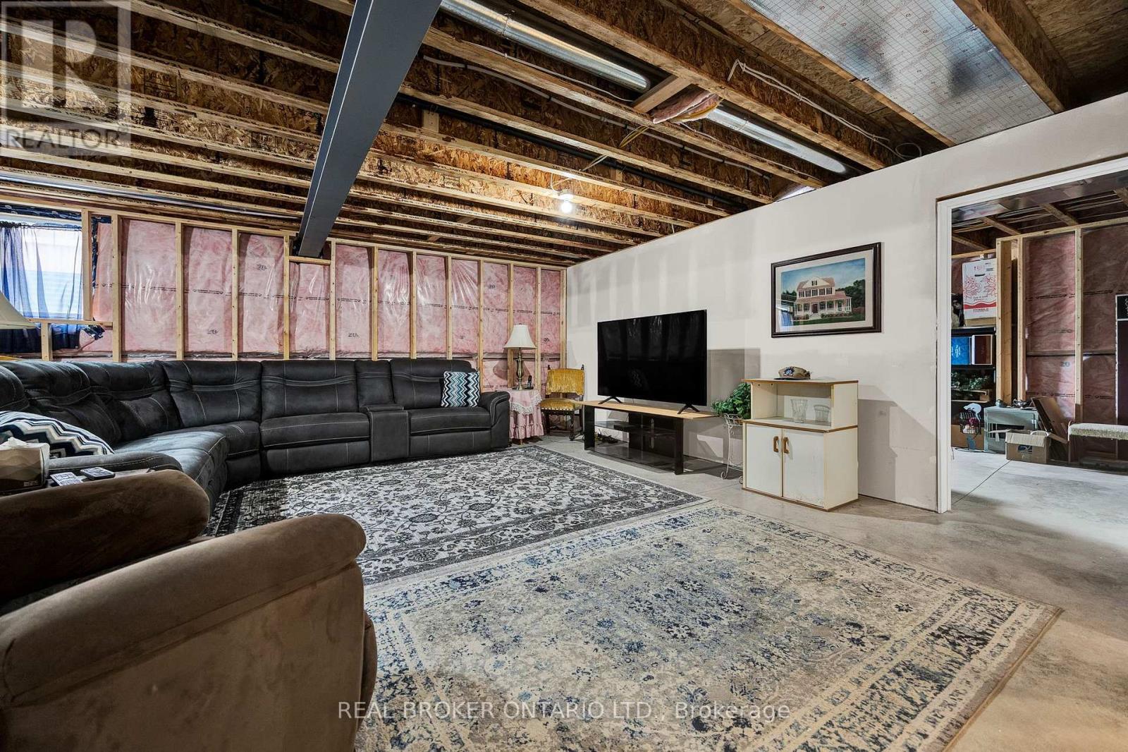 255 Rogers Road, North Perth, Ontario  N4W 0H3 - Photo 30 - X12903724