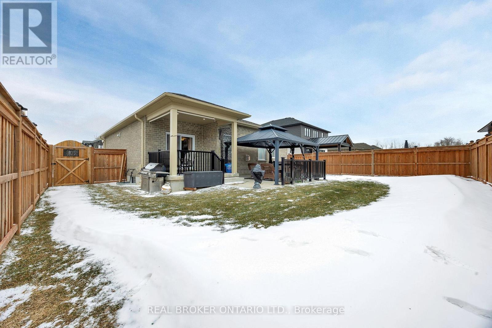 255 Rogers Road, North Perth, Ontario  N4W 0H3 - Photo 39 - X12903724