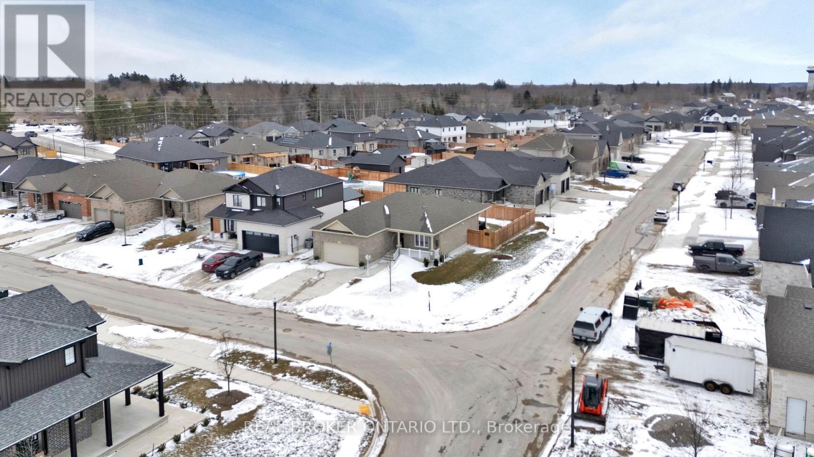 255 Rogers Road, North Perth, Ontario  N4W 0H3 - Photo 47 - X12903724