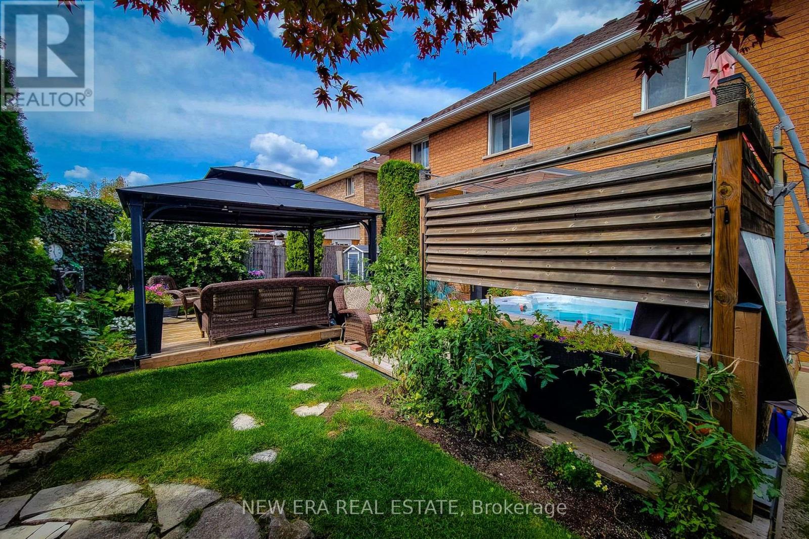 146 Locheed Drive, Hamilton, Ontario  L8T 4Z7 - Photo 5 - X12903796