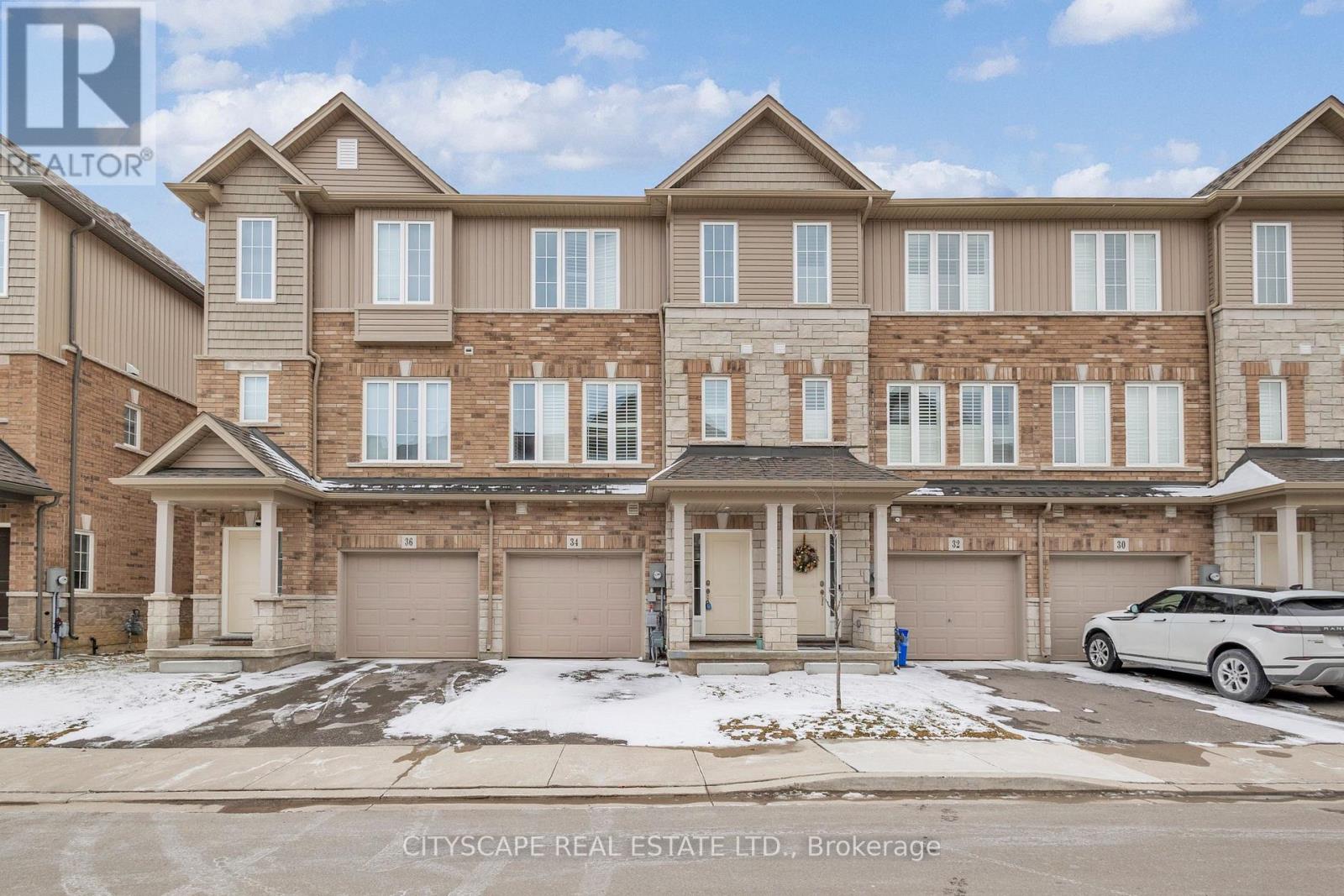 9 - 34 LAGUNA VILLAGE CRESCENT, Hamilton, Ontario