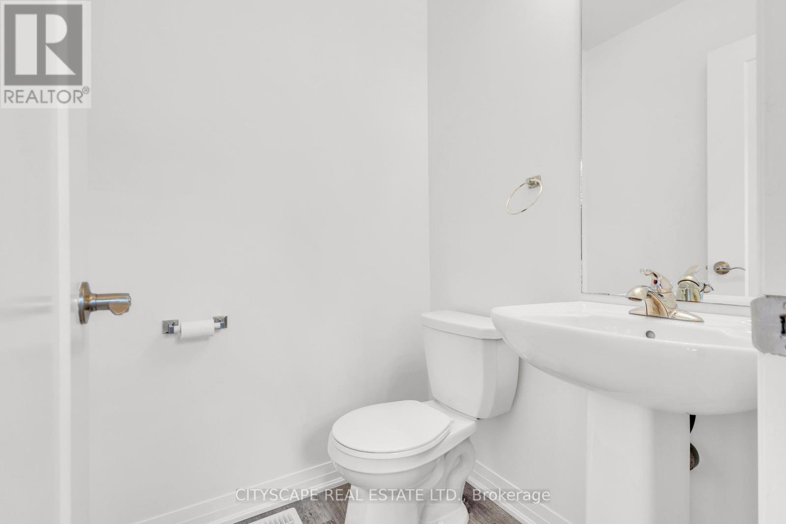 9 - 34 Laguna Village Crescent, Hamilton, Ontario  L0R 1P0 - Photo 20 - X12903840