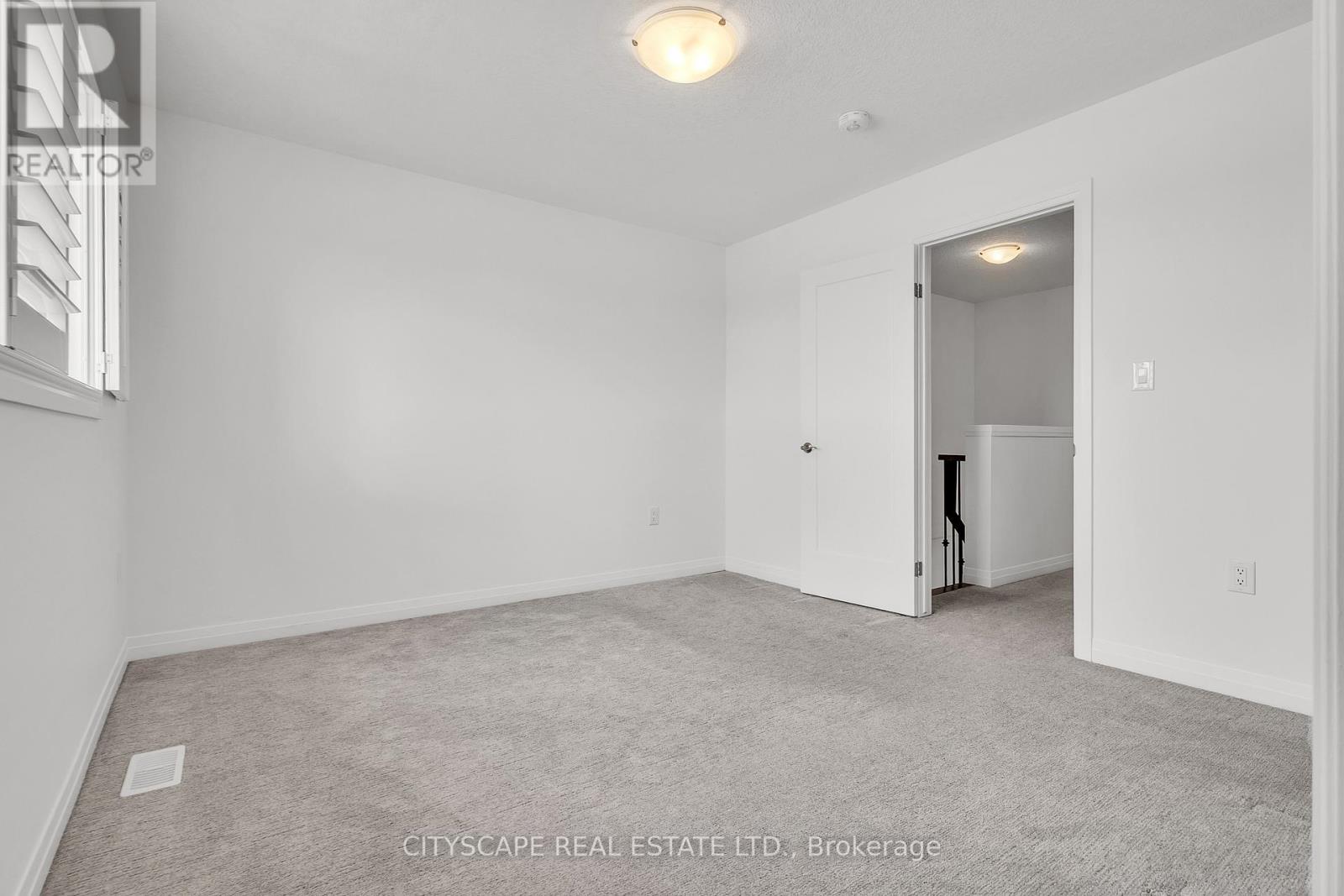 9 - 34 Laguna Village Crescent, Hamilton, Ontario  L0R 1P0 - Photo 23 - X12903840