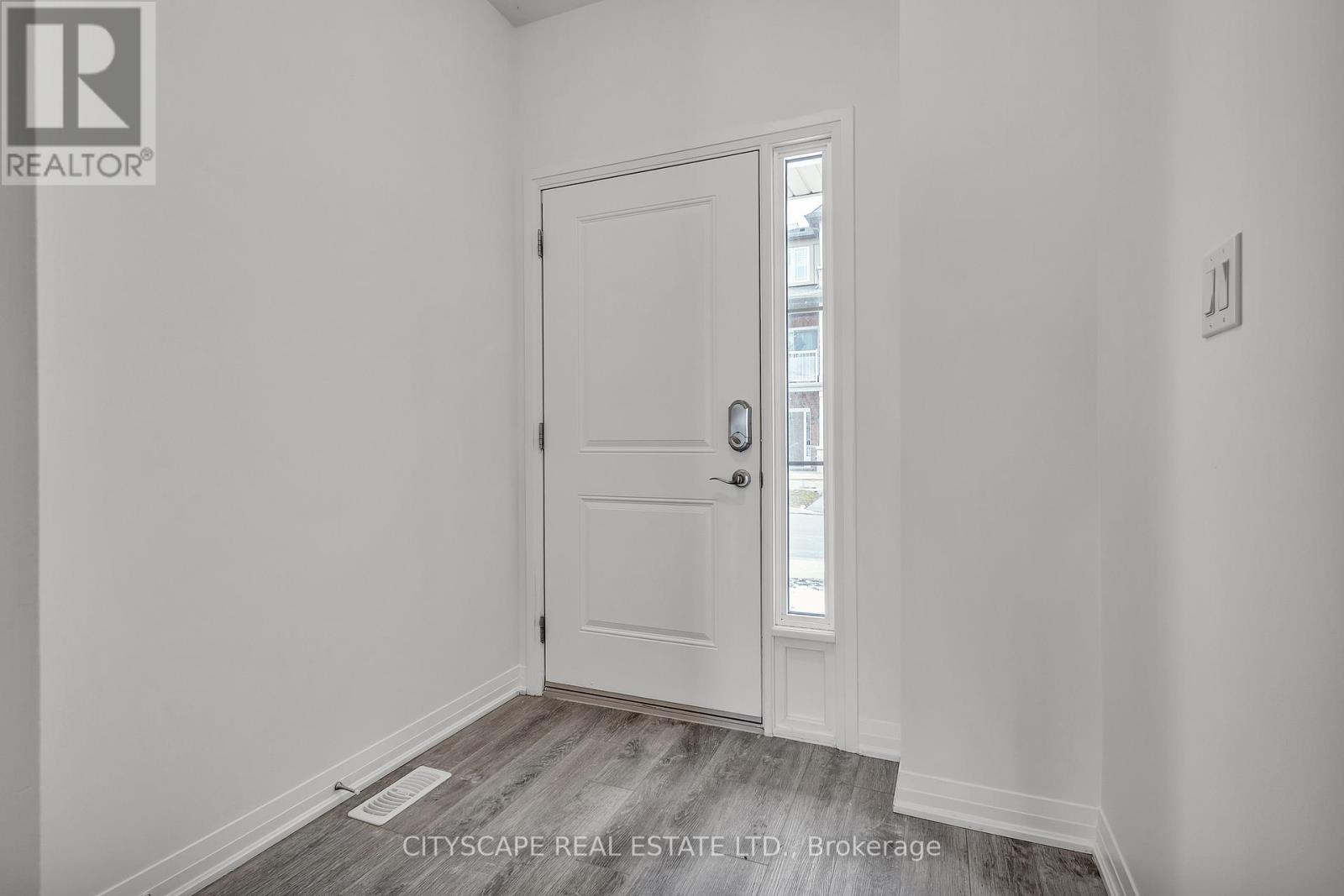 9 - 34 Laguna Village Crescent, Hamilton, Ontario  L0R 1P0 - Photo 6 - X12903840