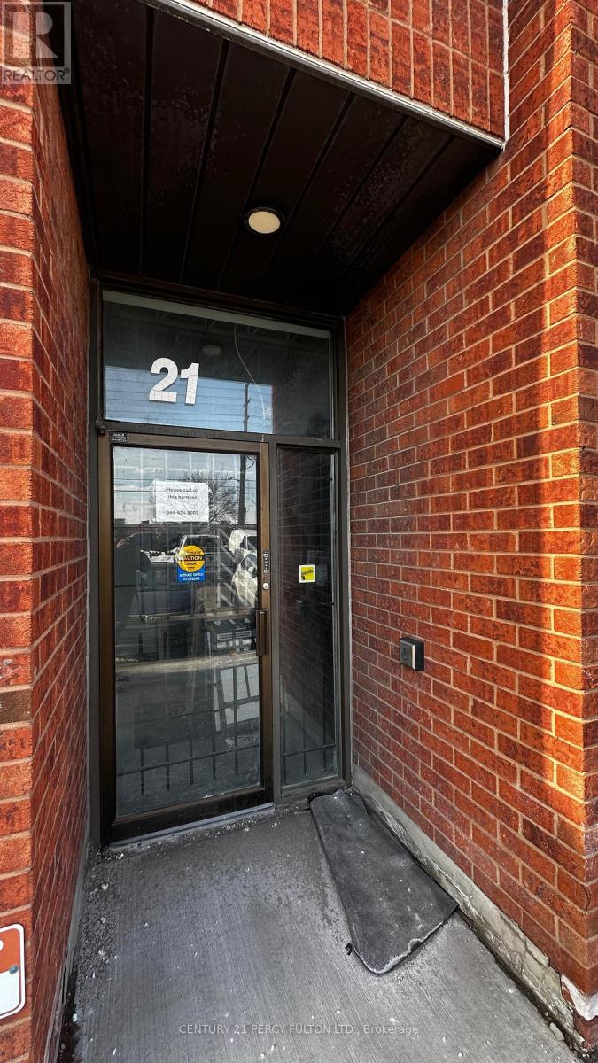 21 - 2074 Steeles Avenue W, Brampton, Ontario  L6Y 0A7 - Photo 3 - W12902666