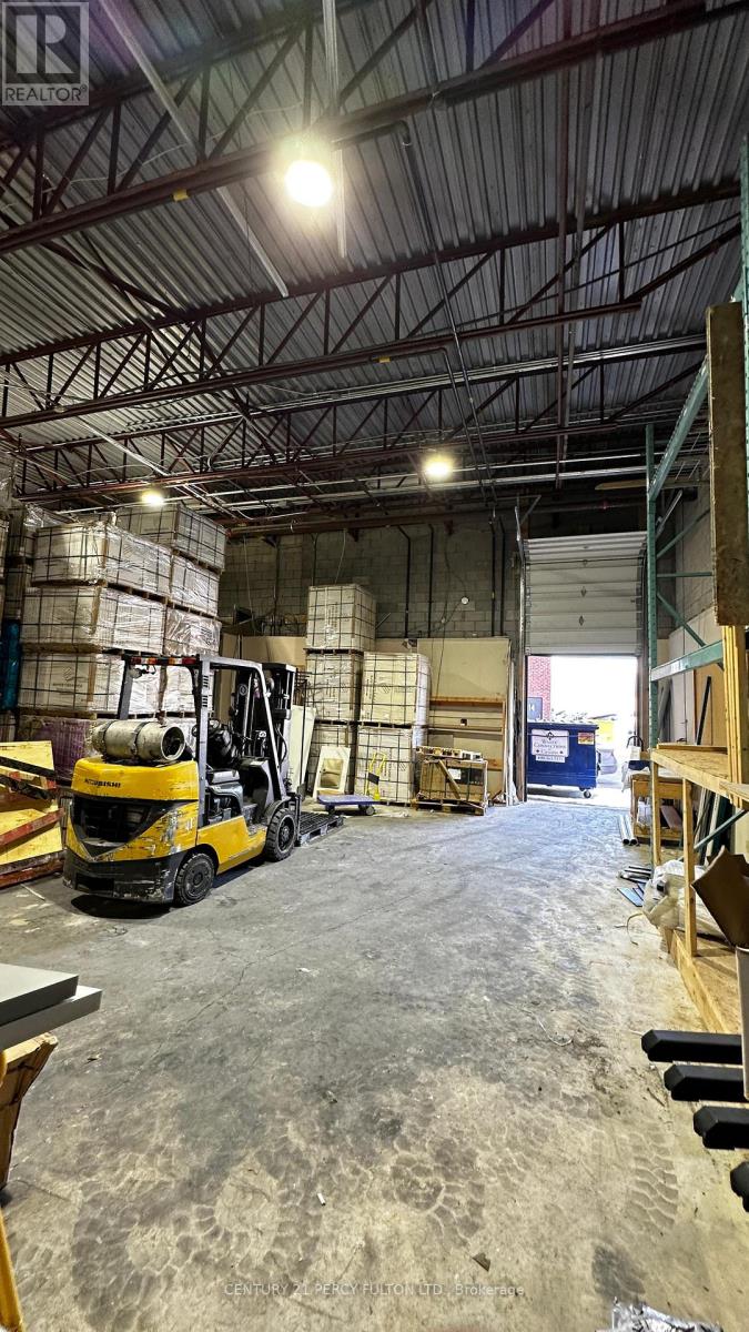 21 - 2074 Steeles Avenue W, Brampton, Ontario  L6Y 0A7 - Photo 8 - W12902666