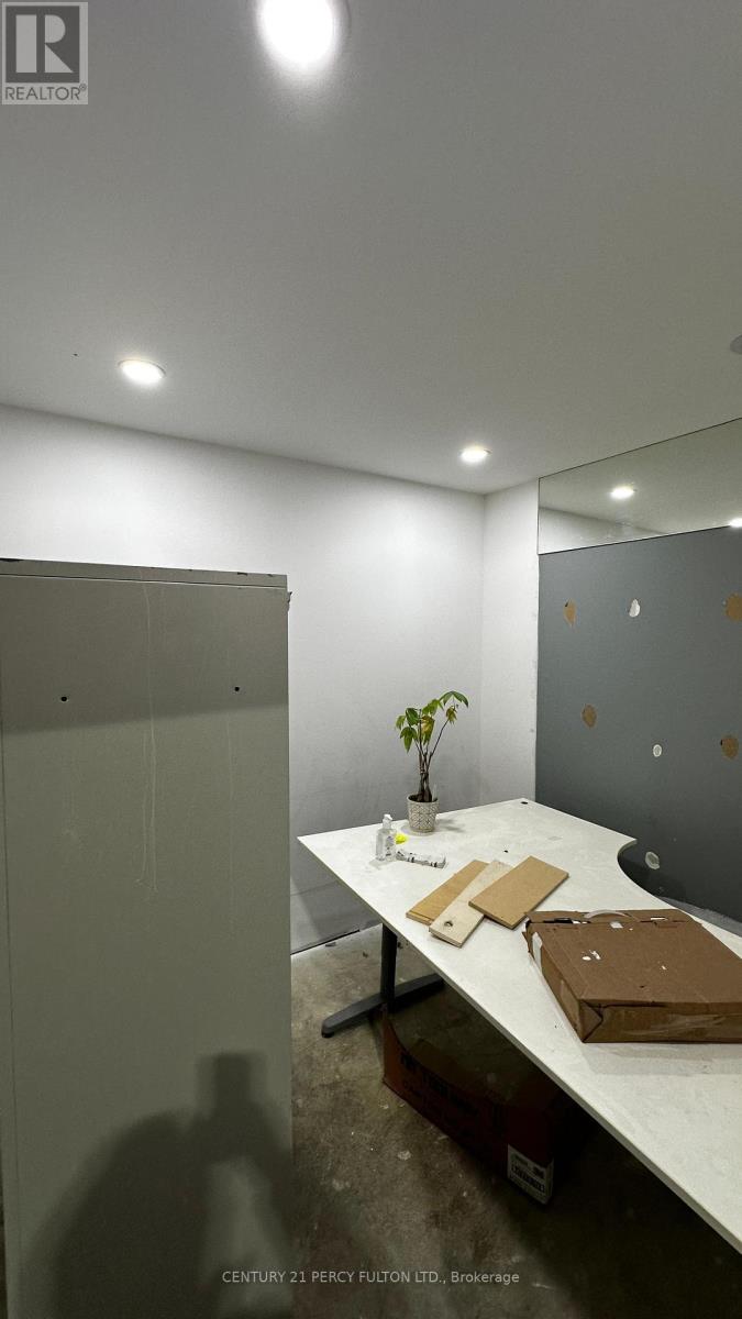 21 - 2074 Steeles Avenue W, Brampton, Ontario  L6Y 0A7 - Photo 17 - W12902666