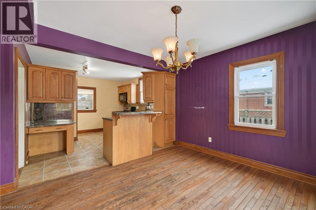 Photo 12 of 39 for 632 Percy Street