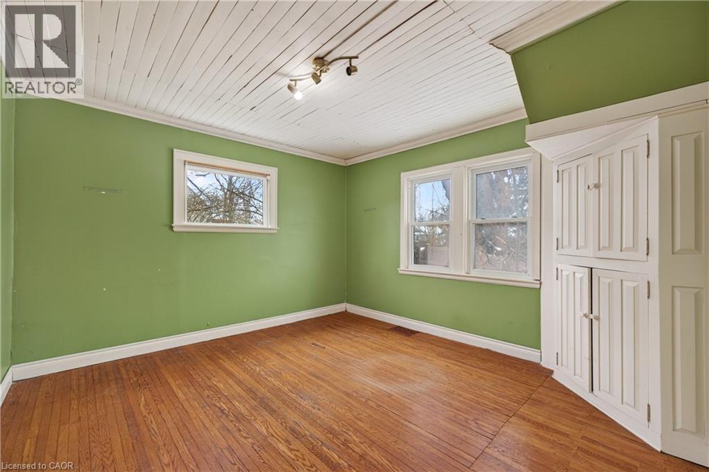 Photo 32 of 39 for 632 Percy Street