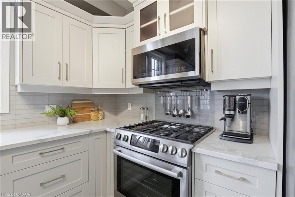 640 Munich Circle, Waterloo, Ontario  N2V 2L6 - Photo 12 - 40810691