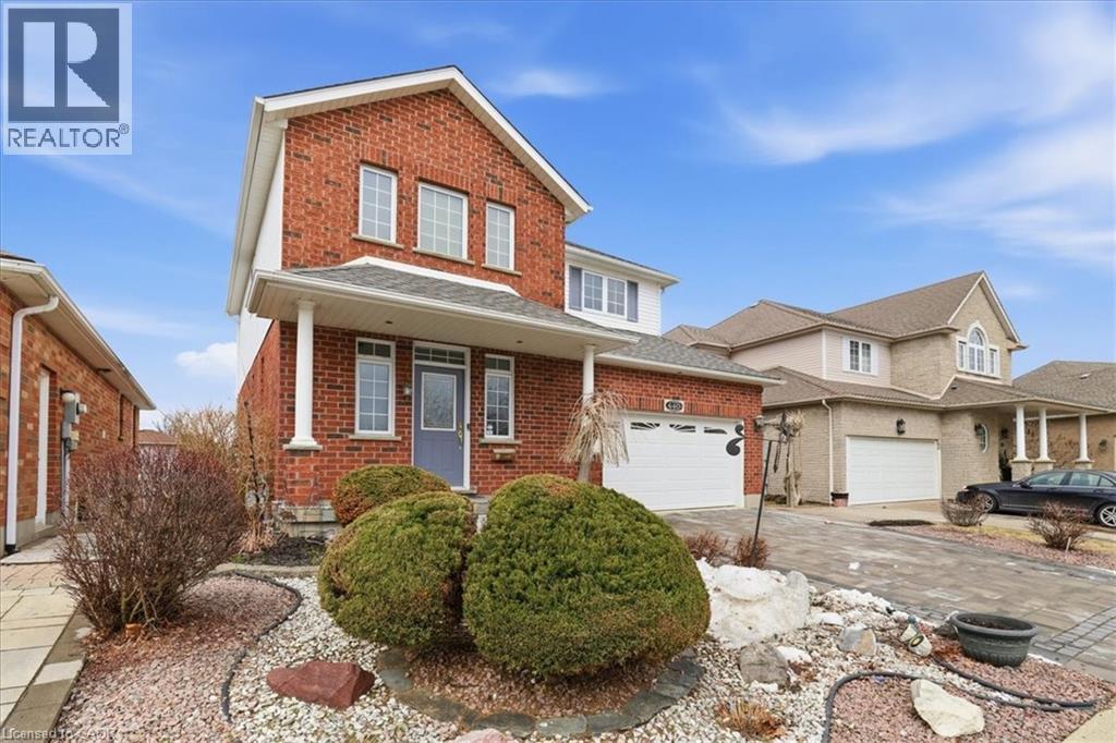 640 Munich Circle, Waterloo, Ontario  N2V 2L6 - Photo 2 - 40810691