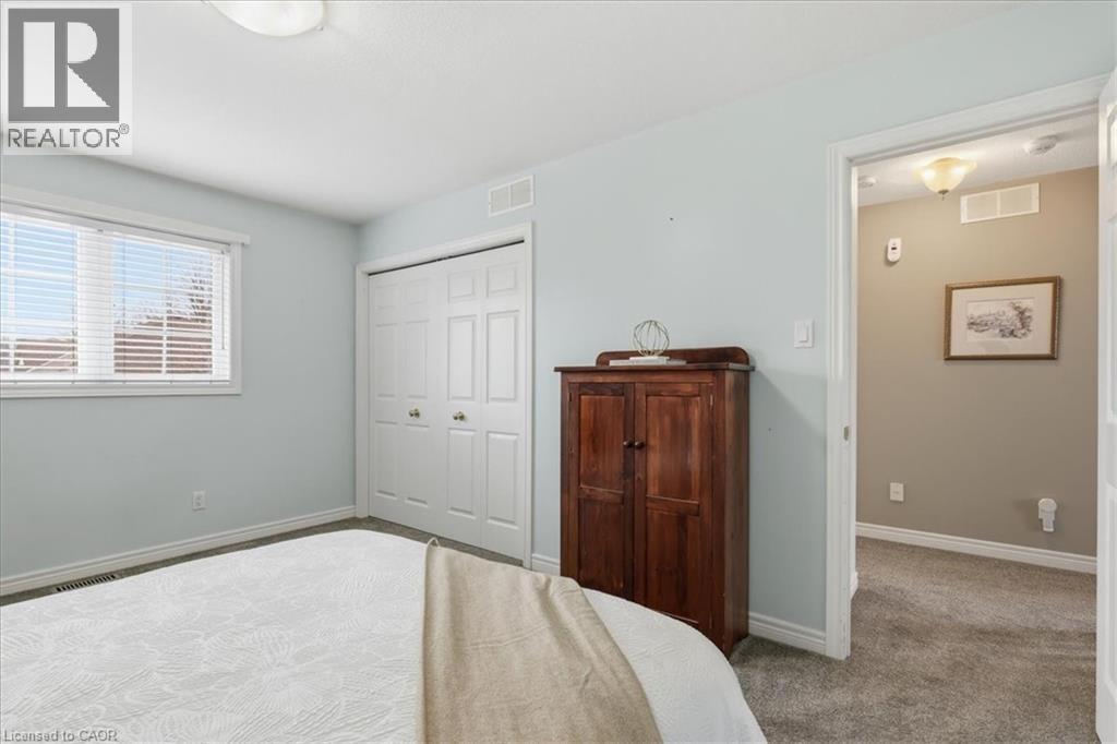 640 Munich Circle, Waterloo, Ontario  N2V 2L6 - Photo 23 - 40810691