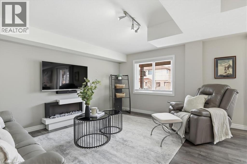 640 Munich Circle, Waterloo, Ontario  N2V 2L6 - Photo 27 - 40810691