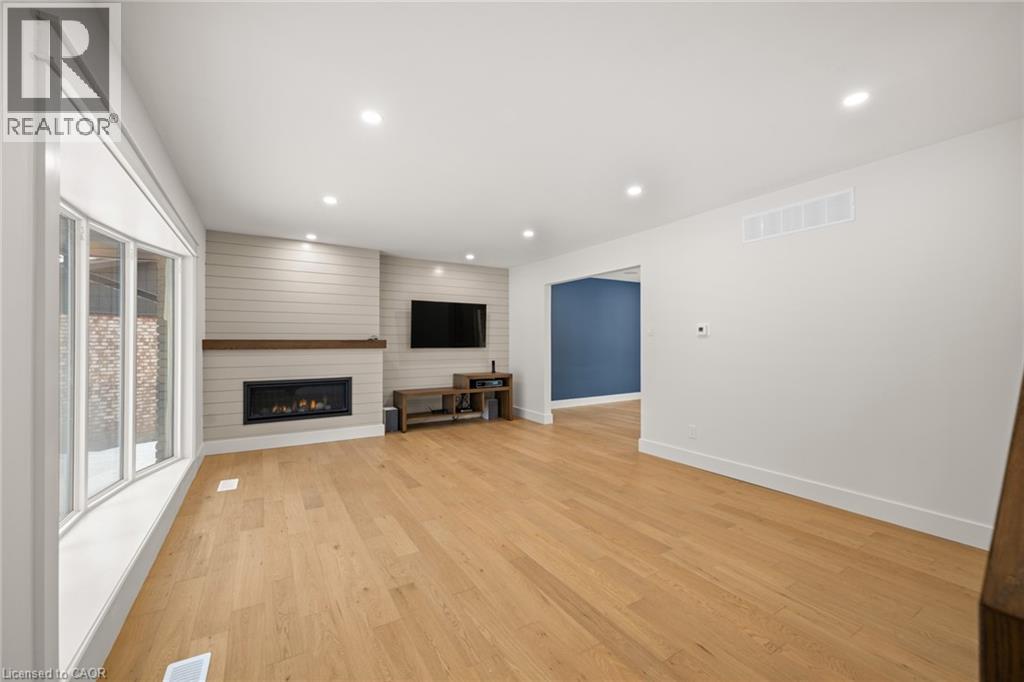 361 Coleridge Place, Waterloo, Ontario  N2L 2V7 - Photo 8 - 40809438