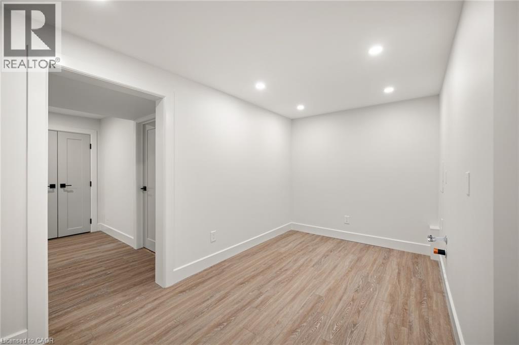 361 Coleridge Place, Waterloo, Ontario  N2L 2V7 - Photo 40 - 40809438