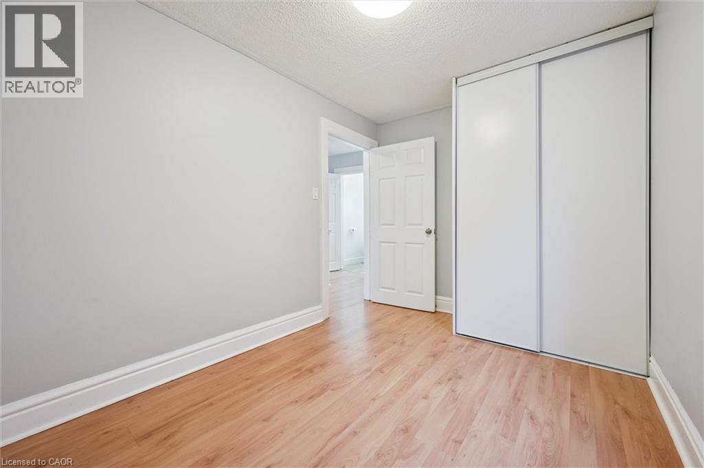352 W Duke Street W, Kitchener, Ontario  N2H 3Y3 - Photo 17 - 40804218