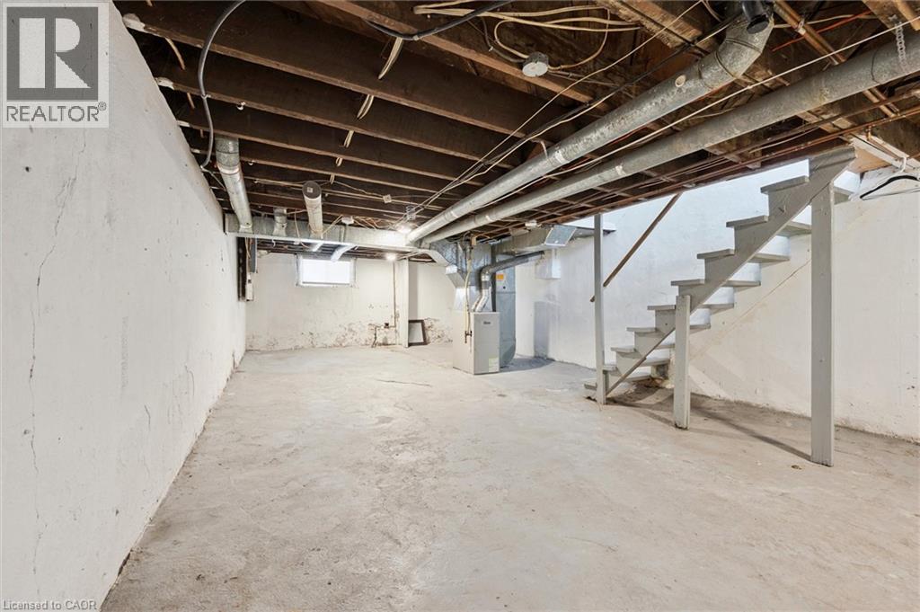 352 W Duke Street W, Kitchener, Ontario  N2H 3Y3 - Photo 23 - 40804218