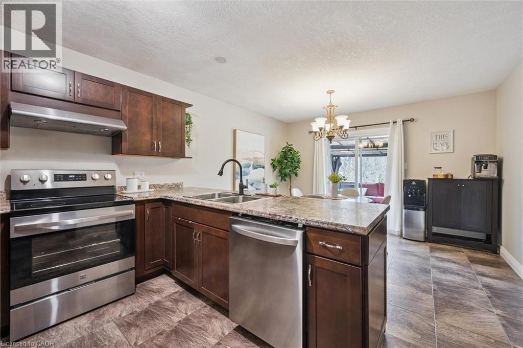 104 Kent Street, Cambridge, Ontario  N1S 4H2 - Photo 12 - 40813384