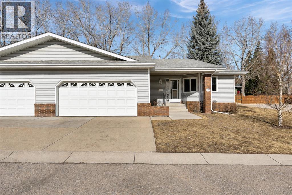 22 Vandoos Gardens NW, Calgary, Alberta