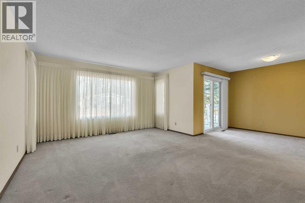 22 Vandoos Gardens Nw, Calgary, Alberta  T3A 4W4 - Photo 13 - A2294041