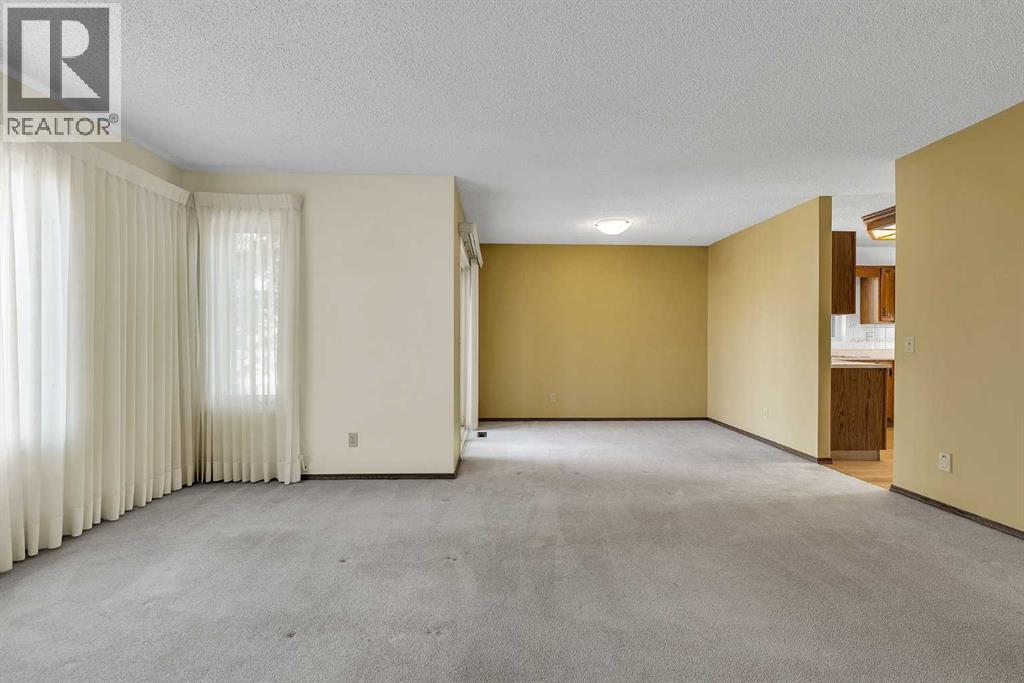 22 Vandoos Gardens Nw, Calgary, Alberta  T3A 4W4 - Photo 15 - A2294041