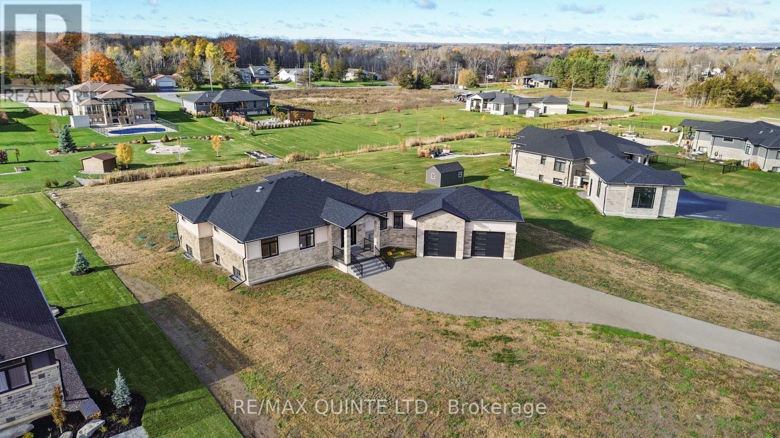 76 Navigation Drive, Prince Edward County, Ontario  K8N 0G1 - Photo 4 - X12903910