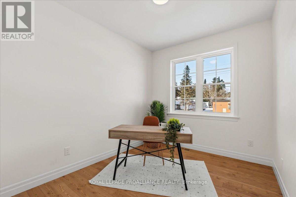 163 Pomeroy Avenue, Tweed, Ontario  K0K 3J0 - Photo 15 - X12904058