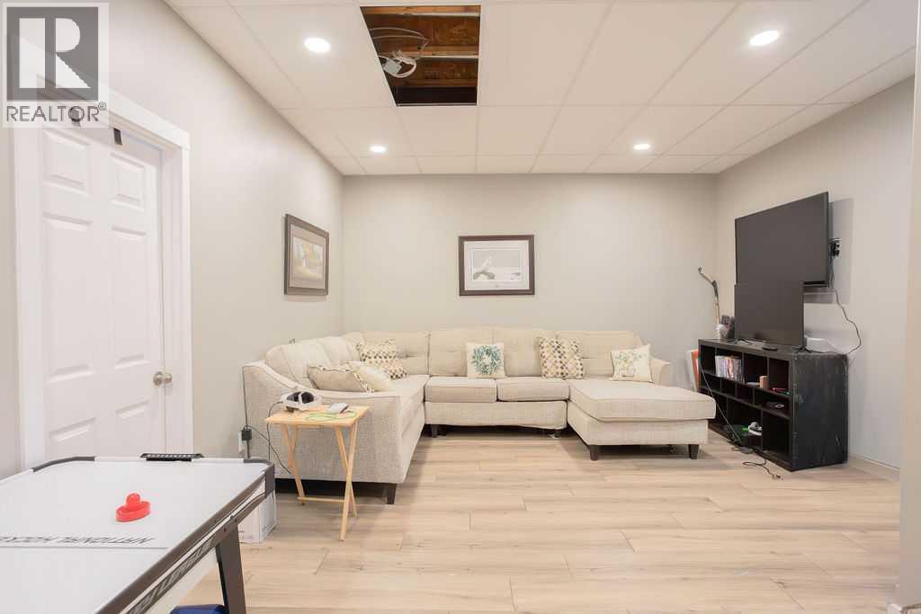 5 Dogwood Drive, Rural Wainwright No. 61, Alberta  T9W 1T5 - Photo 35 - A2295089