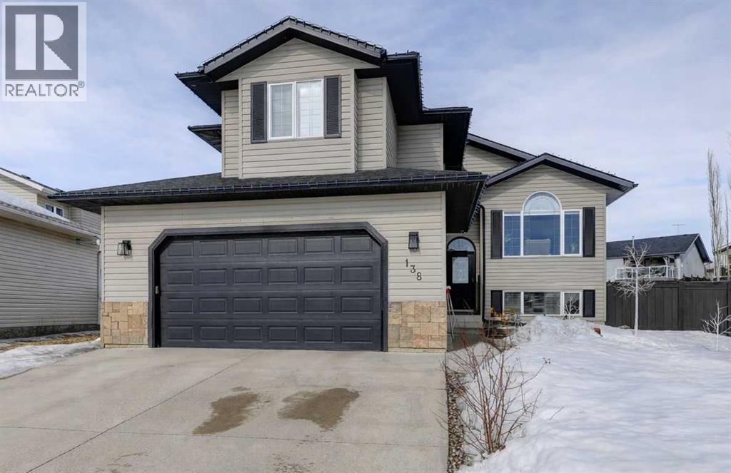 138 Crystal Heights Lane, Grande Prairie, Alberta  T8X 1R1 - Photo 1 - A2294978