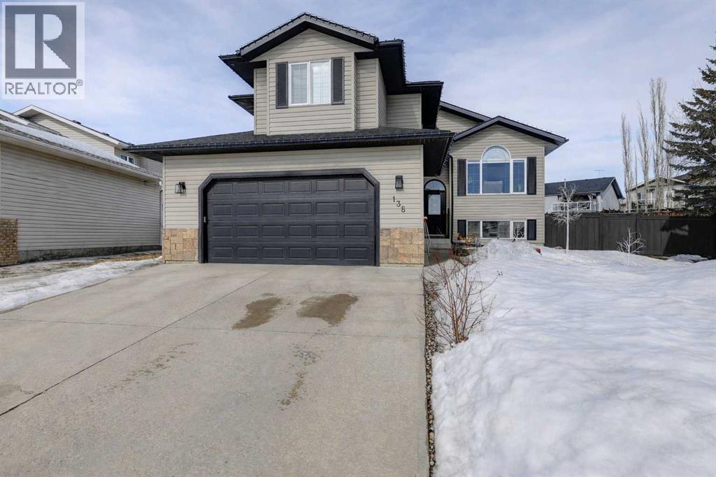 138 Crystal Heights Lane, Grande Prairie, Alberta  T8X 1R1 - Photo 2 - A2294978