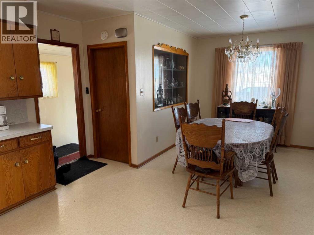 226 7 Street E, Cowley, Alberta  T0K 0P0 - Photo 7 - A2292333