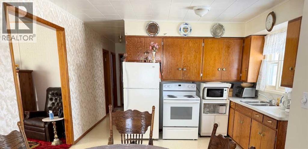 226 7 Street E, Cowley, Alberta  T0K 0P0 - Photo 8 - A2292333