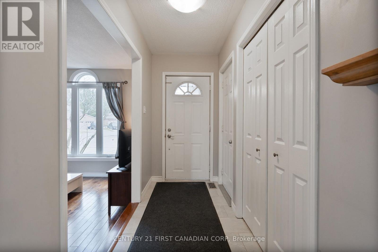 15 Toronado Place, London East, Ontario  N5V 3V4 - Photo 2 - X12903878