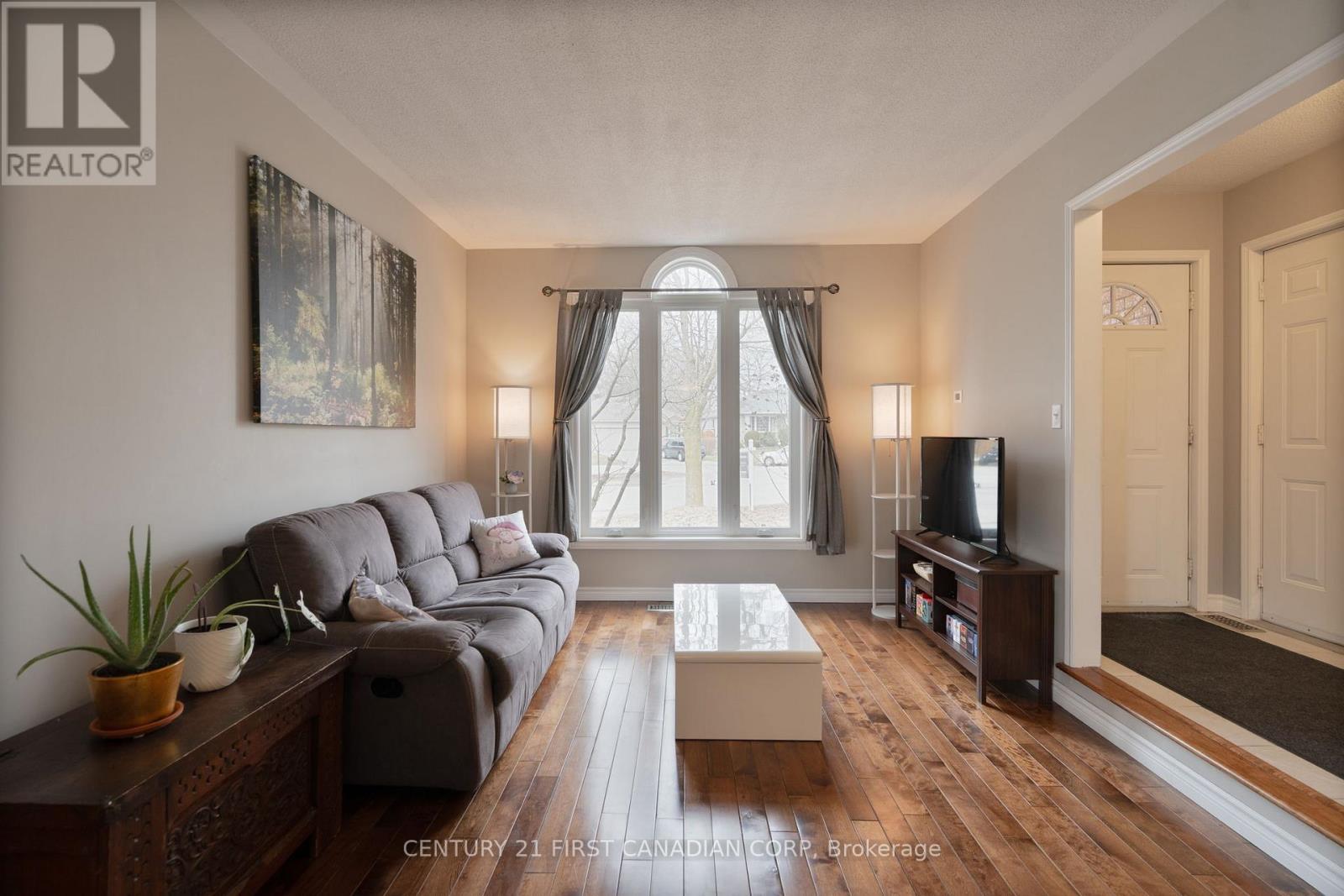 15 Toronado Place, London East, Ontario  N5V 3V4 - Photo 3 - X12903878