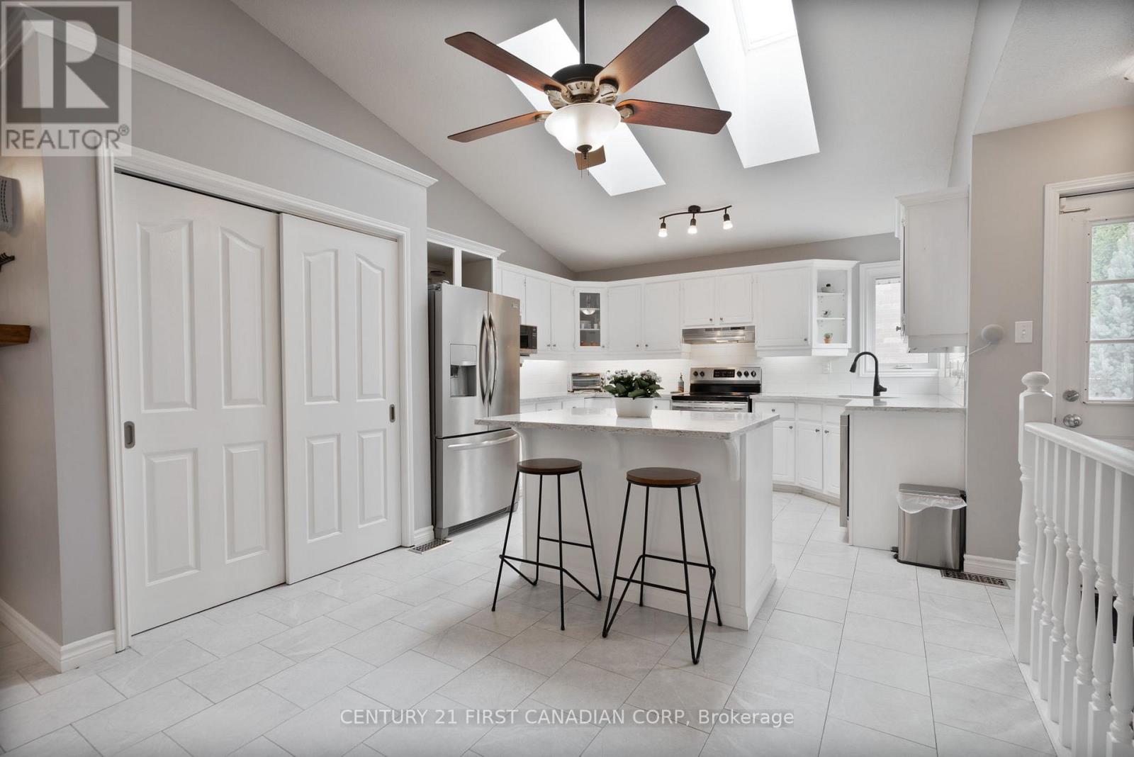 15 Toronado Place, London East, Ontario  N5V 3V4 - Photo 6 - X12903878