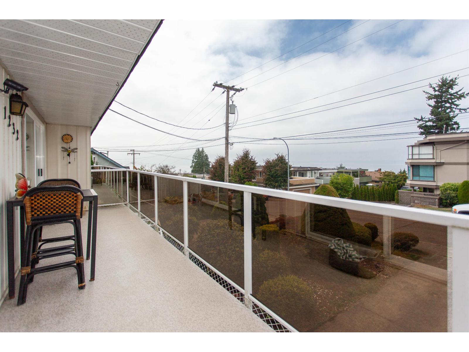 1232 Foster Street, White Rock, British Columbia  V4B 3X1 - Photo 29 - R3100146