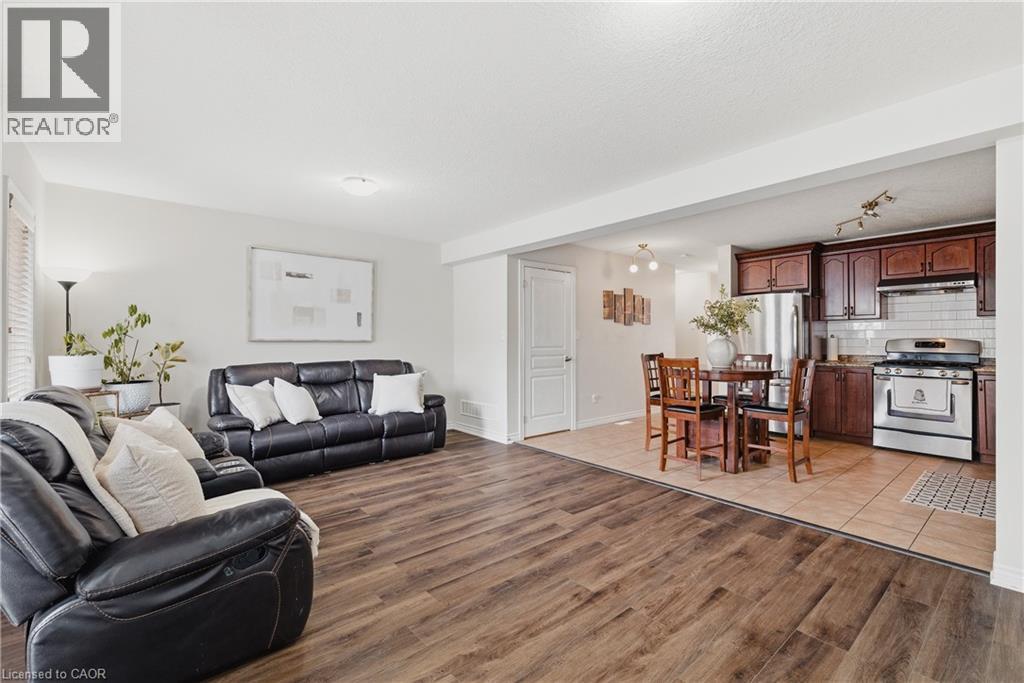 130 Simmonds Drive, Guelph, Ontario  N1E 7L8 - Photo 6 - 40812884